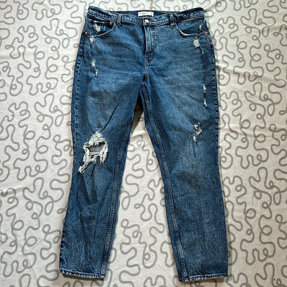 Abercrombie & Fitch The Skinny High Rise Jeans